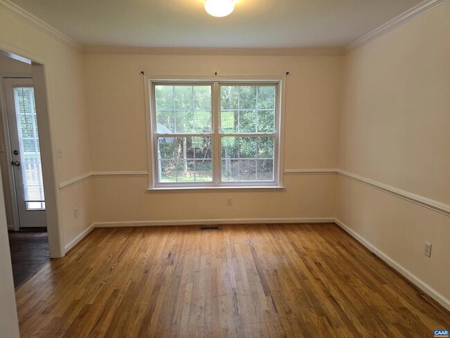Building Photo - 259 Spring Oaks Ln
