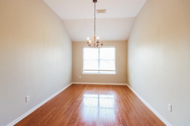 Building Photo - 5018 Jasmine Meadows Ln