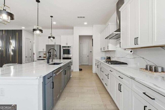 Building Photo - 415 Oakleigh Ave