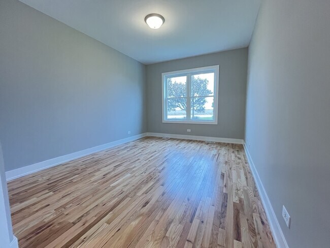 Building Photo - 956 Partridge Cir