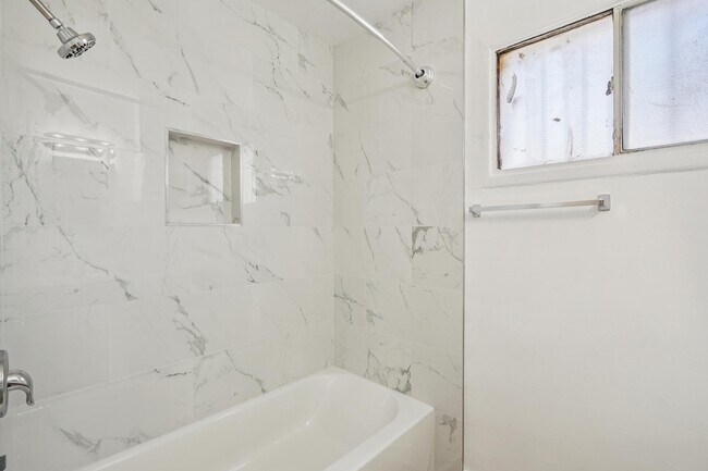 Floorplan - 831 E Pine St