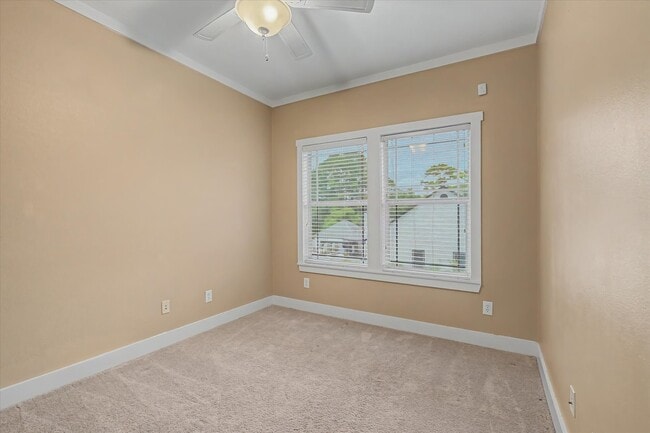 Building Photo - 98 Borondo Reach