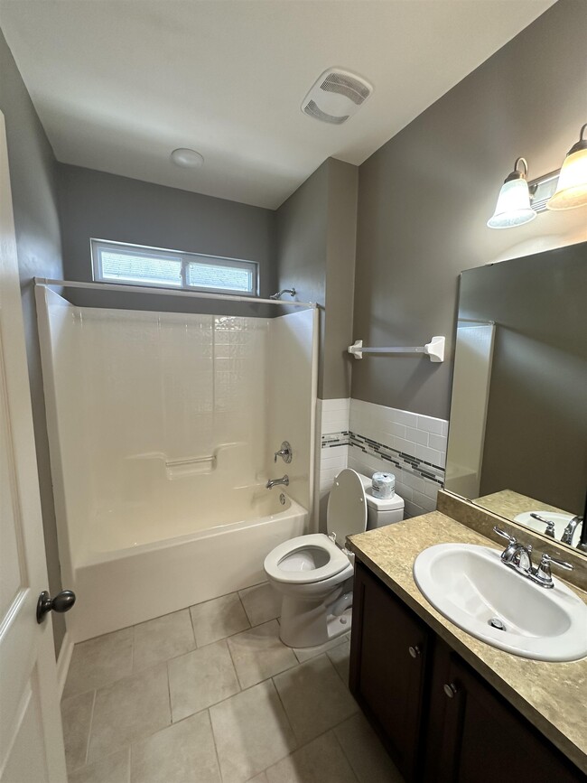 Building Photo - 5614 Hampton Hill Cir