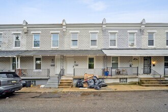 Building Photo - 3 Bedroom 1 Bathroom House for Rent