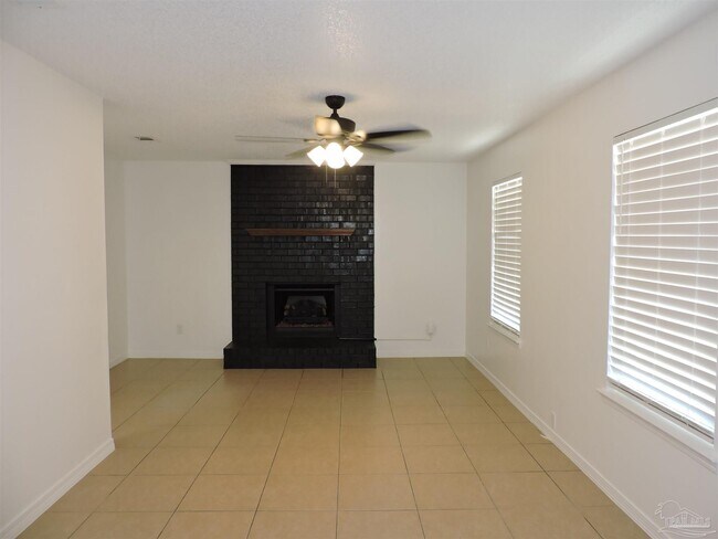 Building Photo - 6611 Bellview Pines Pl