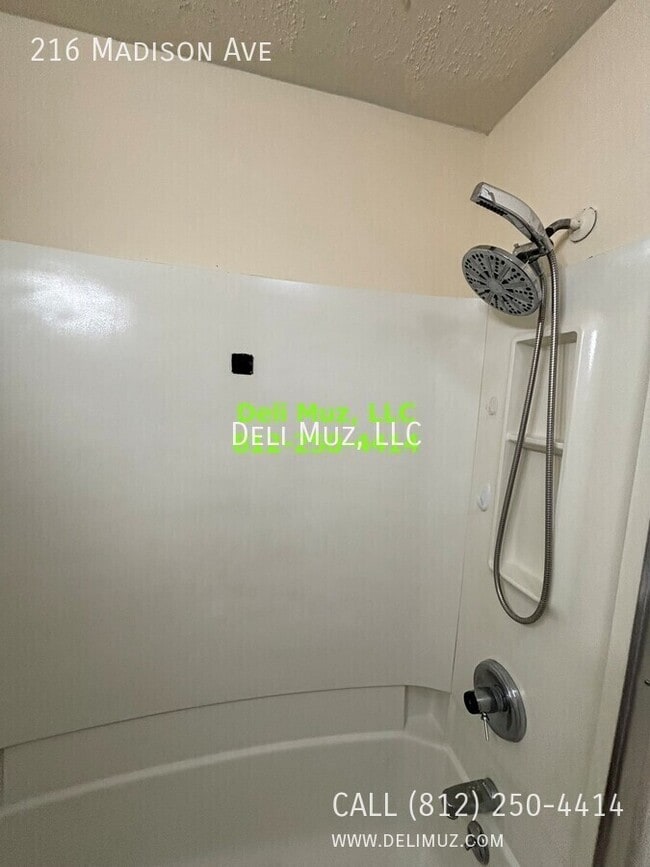 Building Photo - 216 Madison Ave