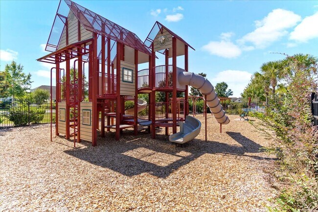 Building Photo - 4 Gardenia Dr
