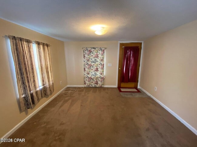 Building Photo - 1006 Massalina Dr