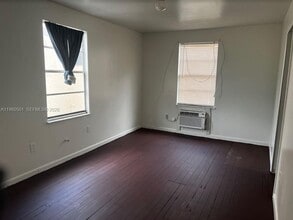 Building Photo - 1800 Fillmore St