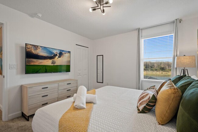 Building Photo - 4201 Paragraph Dr