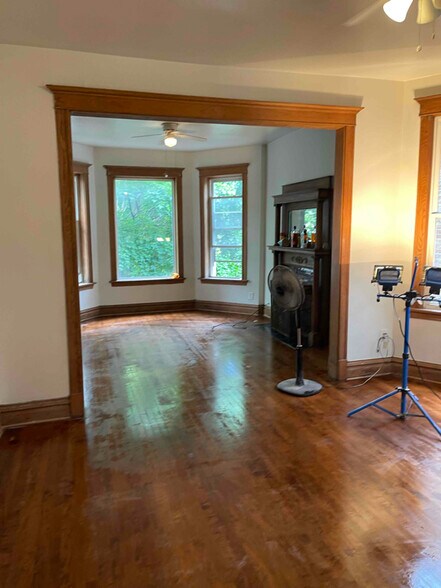 Building Photo - 1918 N Spaulding Ave