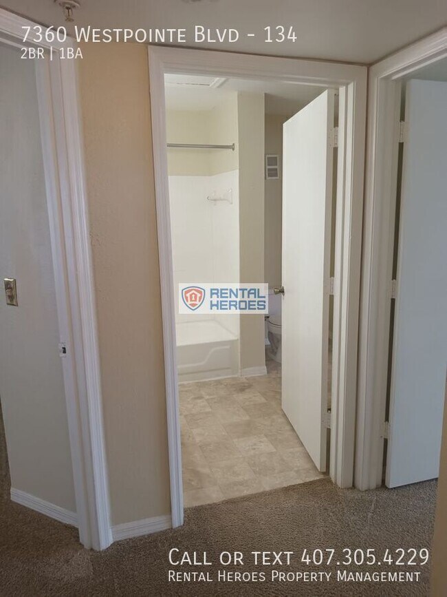 Building Photo - 7360 Westpointe Blvd