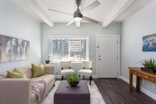 Interior Photo - Iris Flats