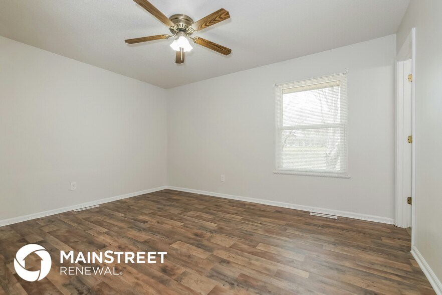 Building Photo - 1404 N Aztec Ave