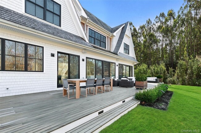 Building Photo - 94 Merchants Path