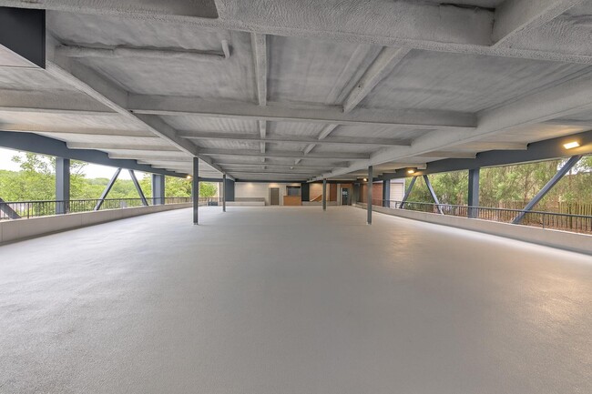 Building Photo - 391 Springfield Ave