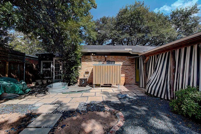 Building Photo - 5500 Westminster Dr