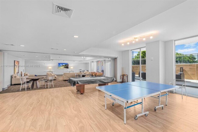 Building Photo - 7901 Hispanola Ave