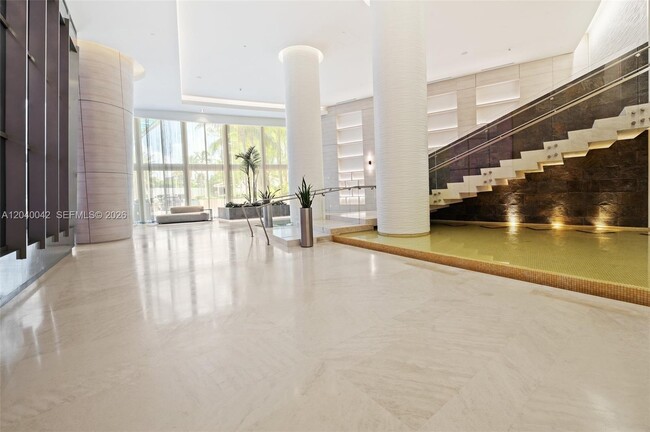 Building Photo - 18201 Collins Ave
