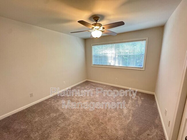 Building Photo - 311 Peachtree Hills Ave NE