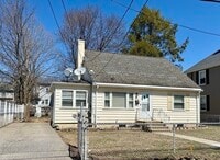 Building Photo - 27 Hartwell St