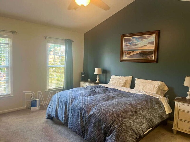 Building Photo - 333 Springhouse Cir