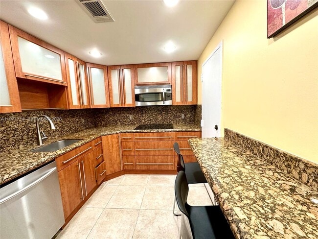 Building Photo - 1950 S Ocean Dr