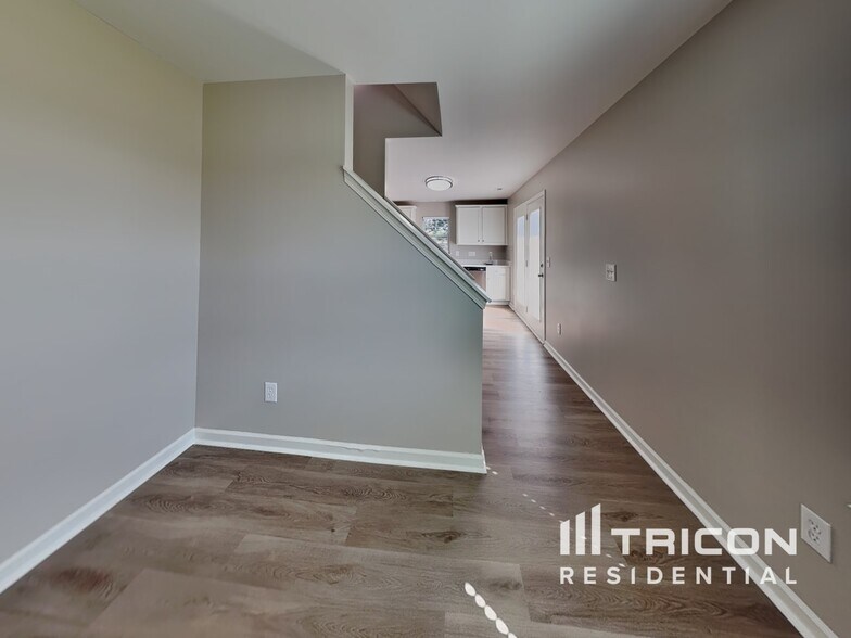 Building Photo - 3112 Stephen Oaks Way