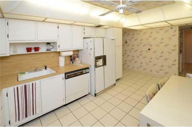 Building Photo - 3507 Oaks Way