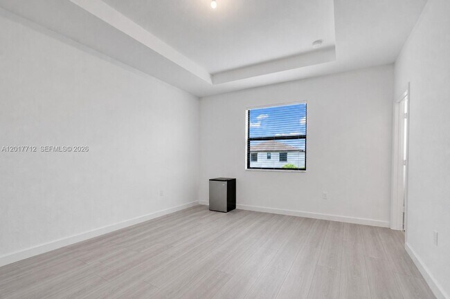 Building Photo - 25036 SW 107th Ave