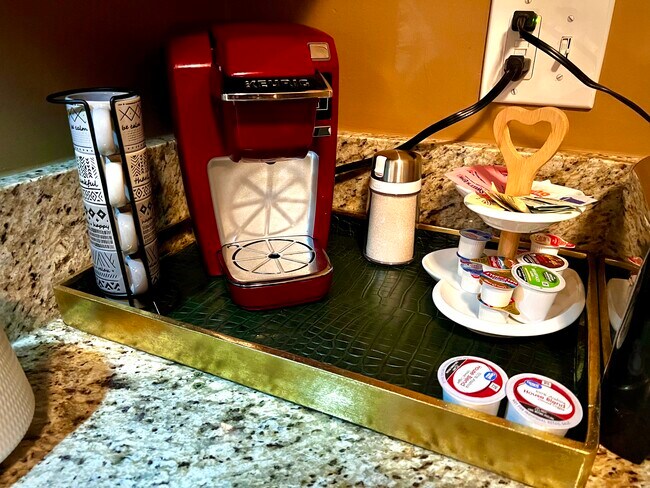 Building Photo - 430 Lindbergh Dr NE