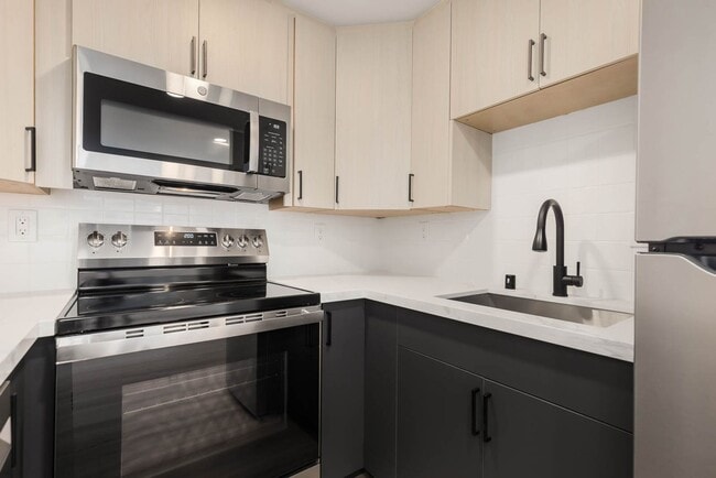 Building Photo - 6721 24th Ave NW