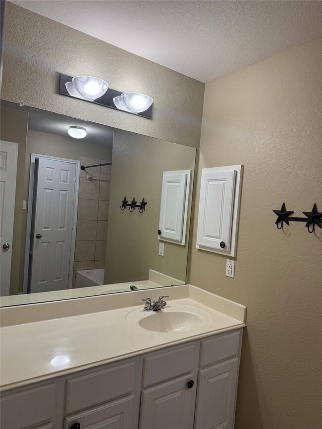 Building Photo - 20702 Quartz Creek Ln