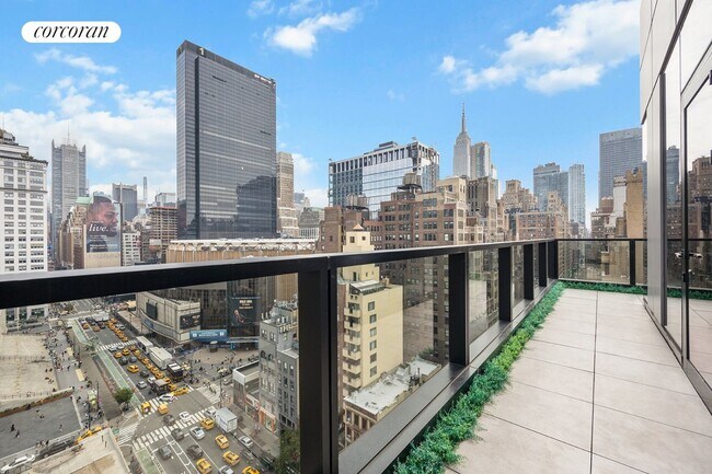 Building Photo - 300 W 30th St