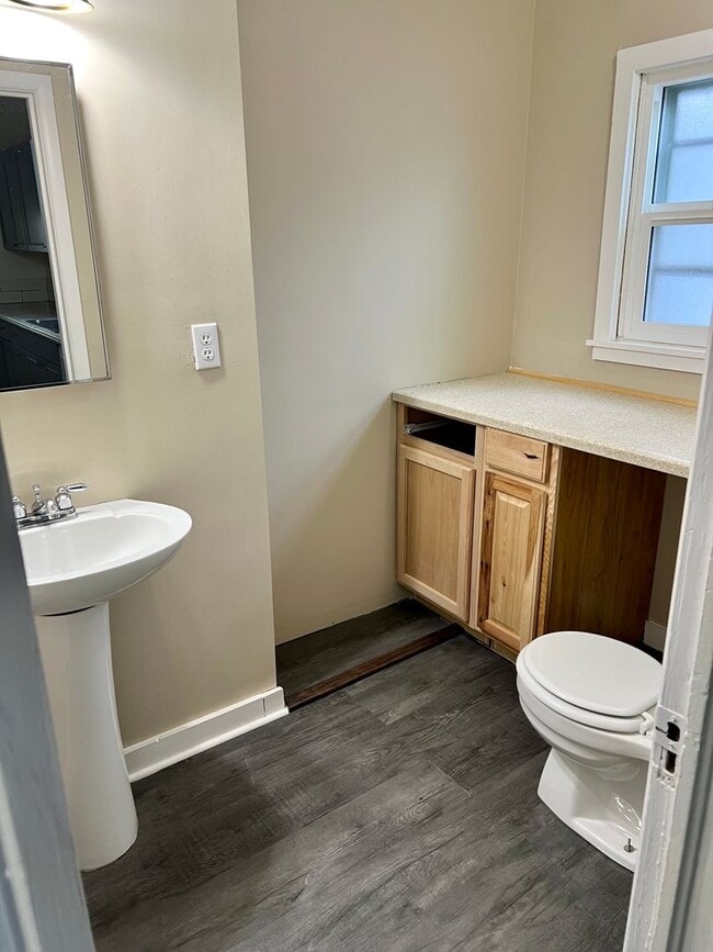 Building Photo - Charming 2 Bedroom Home on Westside