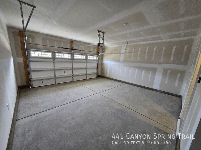 Building Photo - 441 Cyn Spg Trl