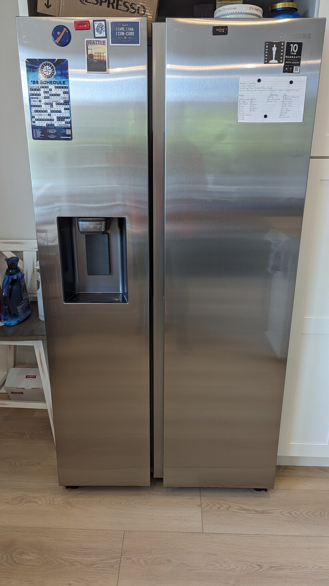 22 cubic foot stainless steel refrigerator with water and ice maker. - 3240 29th Ave W