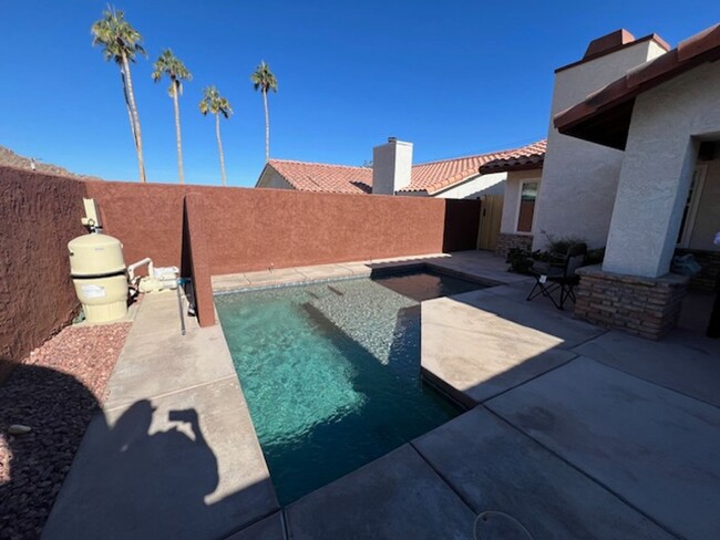 Building Photo - Pool Home high in La Quinta Cove