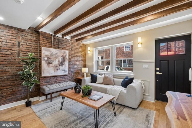 Building Photo - 924 Cantrell St