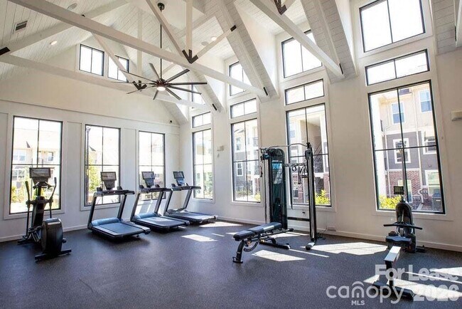 Building Photo - 102 Kennedy Rdg Wy