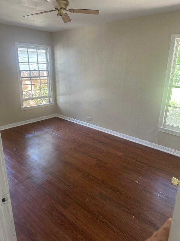 Building Photo - 3129 Summer Ave
