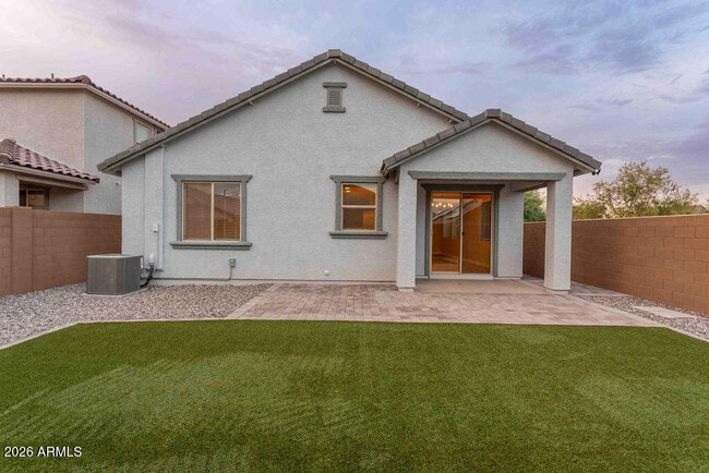 Building Photo - 14341 W Smoketree Dr