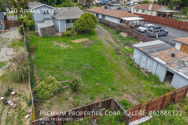 Building Photo - 870 Appian Way