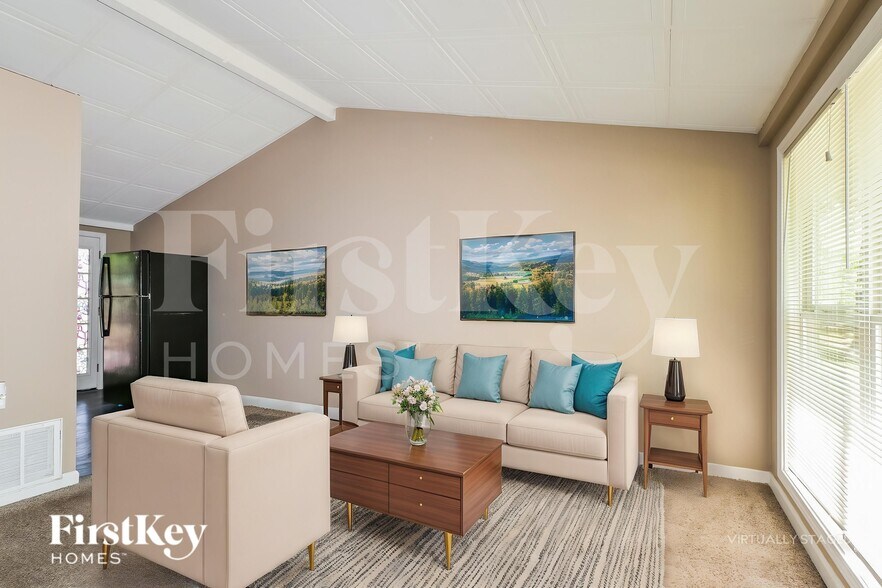 Building Photo - 2787 Dawnview Dr