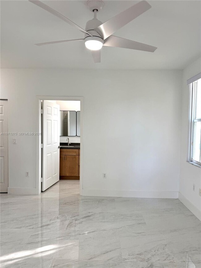 Building Photo - 4402 SW 160th Ave