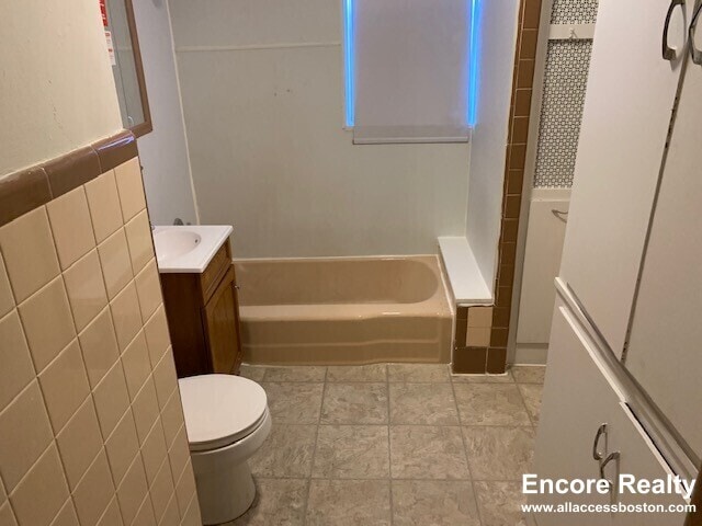 Building Photo - 1788 Beacon St