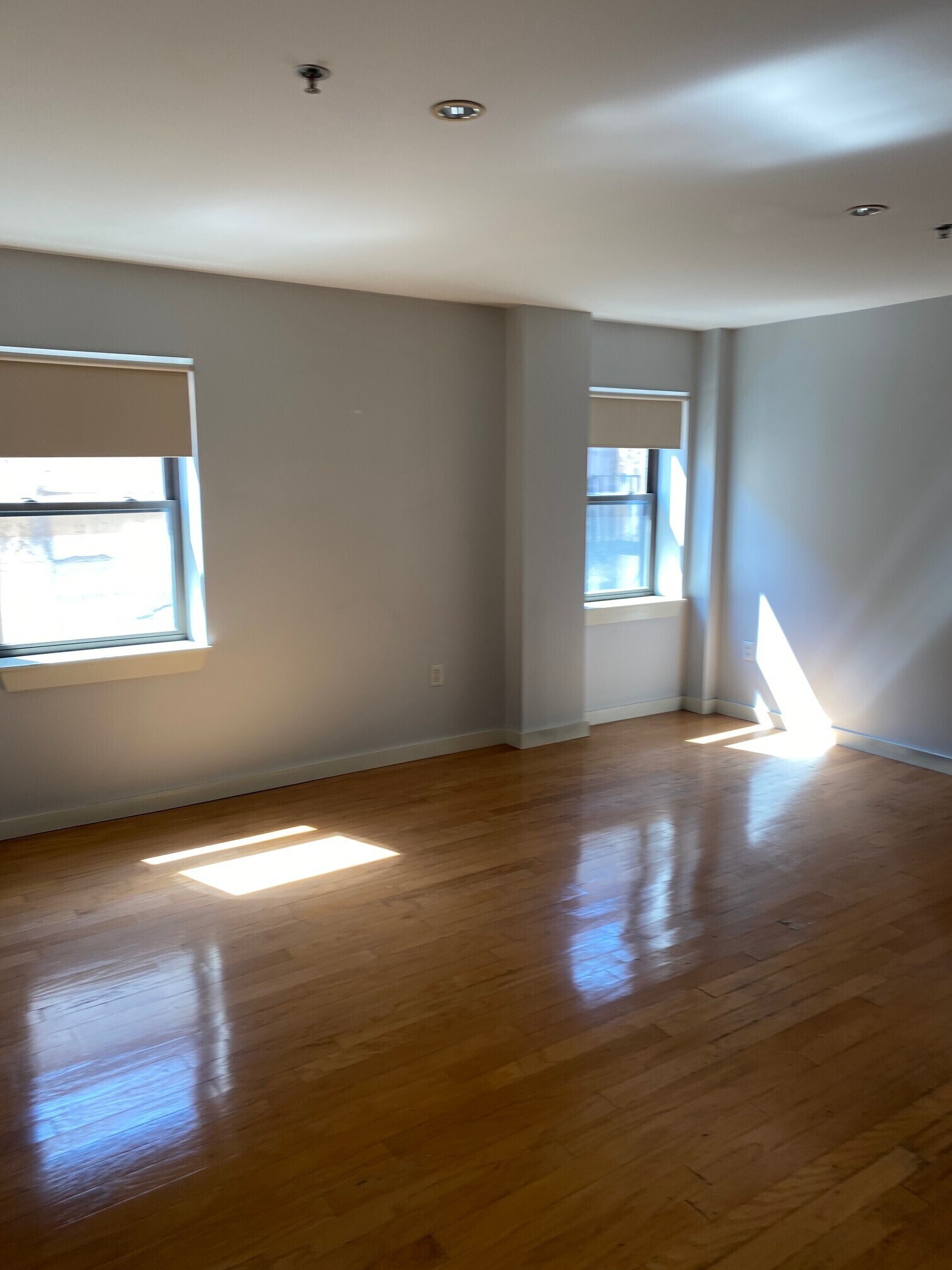 Building Photo - 534 Commonwealth Ave