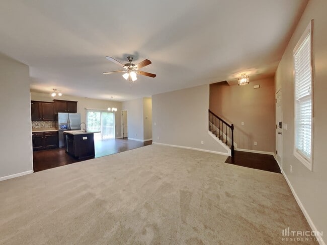 Building Photo - 162 Carissa Dr