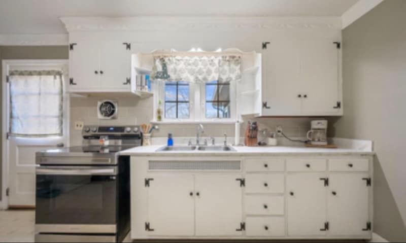 Building Photo - 218 N Union St