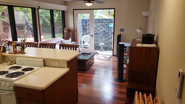 Primary Photo - Fully furnished 2 bed 2 bath 2